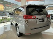 Bán Toyota Innova 2.0E MT 2019, khuyến mãi cực khủng, màu bạc giao ngay. LH: 0943.134.210