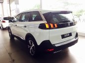 Bán xe Peugeot 5008 2019, new 100%, màu trắng
