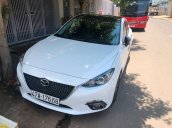 Cần bán xe Mazda 3 sản xuất năm 2017, màu trắng, xe full option