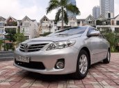 Cần bán xe Toyota Corolla Altis 1.8AT 2012, màu bạc, giá tốt