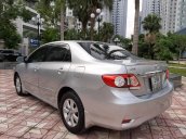 Cần bán xe Toyota Corolla Altis 1.8AT 2012, màu bạc, giá tốt