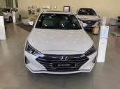 Cần bán xe Hyundai Elantra 1.6 AT sản xuất 2019, màu trắng 