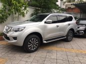 Bán xe Nissan Terra V 2.5 AT 4WD sản xuất 2019, màu bạc, nhập khẩu Thái Lan