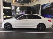 Cần bán xe Mercedes C300 năm sản xuất 2019, màu trắng