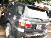 Bán Toyota Fortuner 2011, màu xám, xe gia đình 