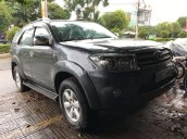 Bán Toyota Fortuner 2011, màu xám, xe gia đình 