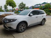 Bán ô tô Mitsubishi Outlander 2017, màu trắng, nhập khẩu Nhật Bản, chính chủ từ đầu