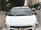 Cần bán gấp Chevrolet Spark sản xuất 2013, màu trắng còn mới 