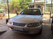 Bán Toyota Camry đời 2000, màu bạc, xe đẹp