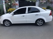 Cần bán xe Chevrolet Aveo 2017 số sàn, màu trắng