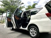 Gia đình cần bán Toyota Innova 2018 màu trắng, số sàn