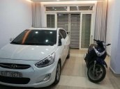 Bán xe Hyundai Accent 2015, màu trắng, xe nhập số sàn