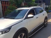 Bán Peugeot 3008 năm 2018, màu trắng, xe gia đình