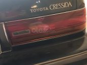 Cần bán chiếc xe Toyota Cressida, xe còn rất mới