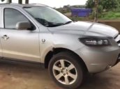 Cần bán xe Hyundai Santa Fe đời 2011, màu bạc, giá tốt