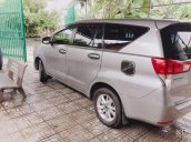 Bán Toyota Innova đời 2017, màu bạc, giá chỉ 650 triệu