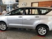 Bán Toyota Innova đời 2019, màu bạc

