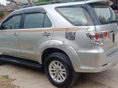 Bán Toyota Fortuner 2012, màu bạc, nhập khẩu còn mới