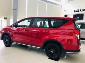 Cần bán Toyota Innova Venturer sản xuất 2019, màu đỏ