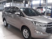 Bán Toyota Innova 2.0E màu nâu titan số sàn sản xuất 2017, biển Sài Gòn 1 chủ