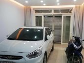 Bán Hyundai Accent 1.4 AT sản xuất 2015, màu trắng, xe nhập