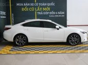 Bán Mazda 6 Premium 2.5AT năm sản xuất 2017, màu trắng, 858tr