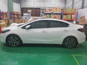 Bán ô tô Kia Cerato 2.0 đời 2016, màu trắng, 555 triệu