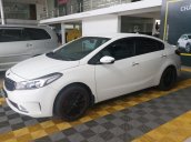 Bán ô tô Kia Cerato 1.6MT năm sản xuất 2017, màu trắng, giá chỉ 486 triệu