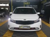 Bán ô tô Kia Cerato 1.6MT năm sản xuất 2017, màu trắng, giá chỉ 486 triệu