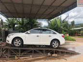 Bán Chevrolet Cruze đời 2011, màu trắng xe gia đình