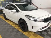 Bán Kia Cerato 1.6MT màu trắng, sản xuất 2017 biển Sài Gòn đi 29000km xe đẹp