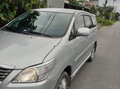 Bán Toyota Innova 2013, màu bạc, chính chủ