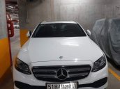 Cần bán Mercedes E250 2016, màu trắng đã đi 7000km