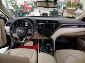 Bán Toyota Camry năm sản xuất 2019, màu đen 