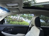 Chính chủ bán xe Kia Rondo GATH đời 2016, màu trắng, bản full option