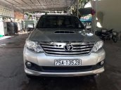 Cần bán lại xe Toyota Fortuner 2014, màu bạc còn mới