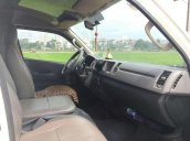 Bán ô tô Toyota Hiace năm 2006, màu trắng, số sàn, máy dầu