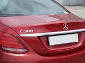 Bán Mercedes C300 AMG đời 2017, màu đỏ, nội thất xám cực đẹp