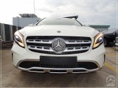 Ưu đãi sốc cuối năm chiếc xe Mercedes GLA 200, đời 2019, màu trắng - Săn xe - Giao nhanh