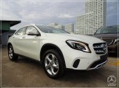 Ưu đãi sốc cuối năm chiếc xe Mercedes GLA 200, đời 2019, màu trắng - Săn xe - Giao nhanh