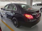 Bán Mercedes C200 Exclusive năm 2019, màu đen, nhập khẩu