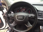 Audi A8L modell 2012, odo 4 vạn km, màu trắng