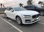 Bán Volvo S90 Inscription đã qua sử dụng chính hãng, màu trắng ngọc trai, nội thất da bò, sản xuất năm 2016