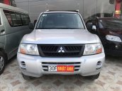 Cần bán Mitsubishi Pajero 3.0 đời 2005, màu bạc