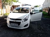 Bán Chevrolet Spark LT sản xuất năm 2017, màu trắng, xe gia đình