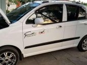 Cần bán xe Chevrolet Spark sản xuất năm 2010, màu trắng, nhập khẩu nguyên chiếc