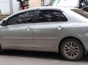 Chính chủ bán xe Toyota Vios đời 2011, màu bạc