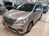 Cần bán xe Toyota Innova năm 2016, màu vàng số sàn, giá tốt