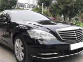 Cần bán Mercedes S300 2011, số tự động, màu đen