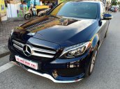 Cần bán xe Mercedes C300 AMG đời 2017, màu xanh Cavansite xe cực đẹp